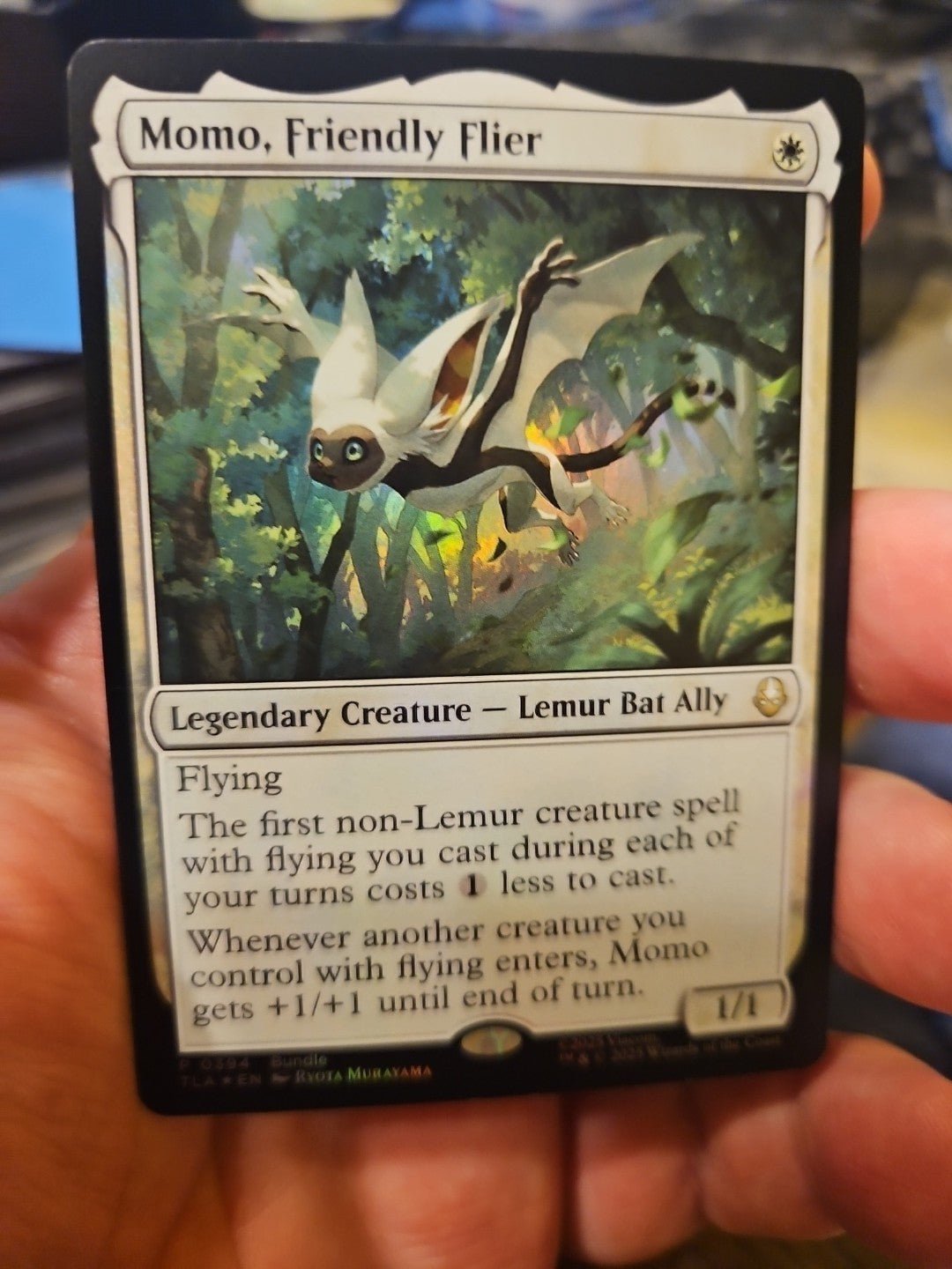 MTG - Avatar: The Last Airbender - Momo, Friendly Flier Bundle Promo - NM - Foil - Anime Card Craze